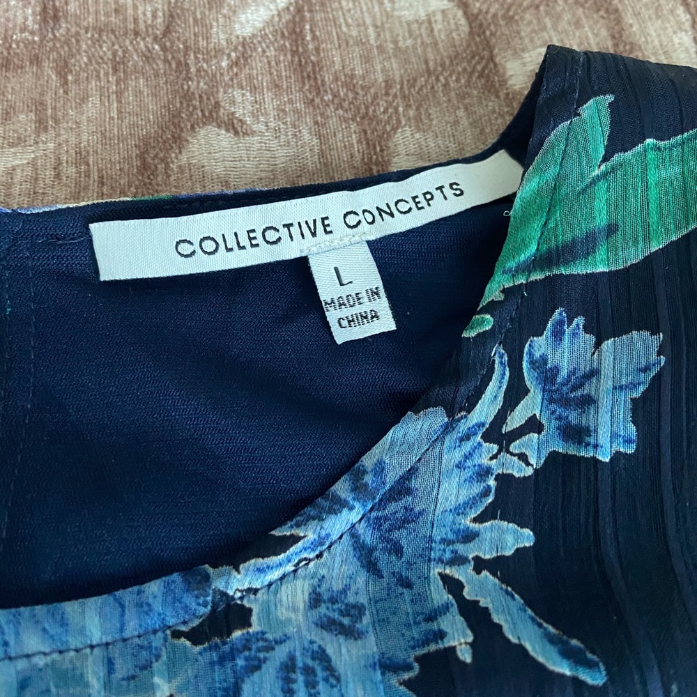 COLLECTIVE CONCEPTS FLORAL TOP - Picture 5 of 11
